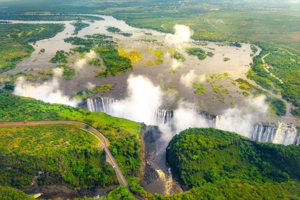 Cataratas Victoria Zambia y Zimbabue El Rugir de la Victoria