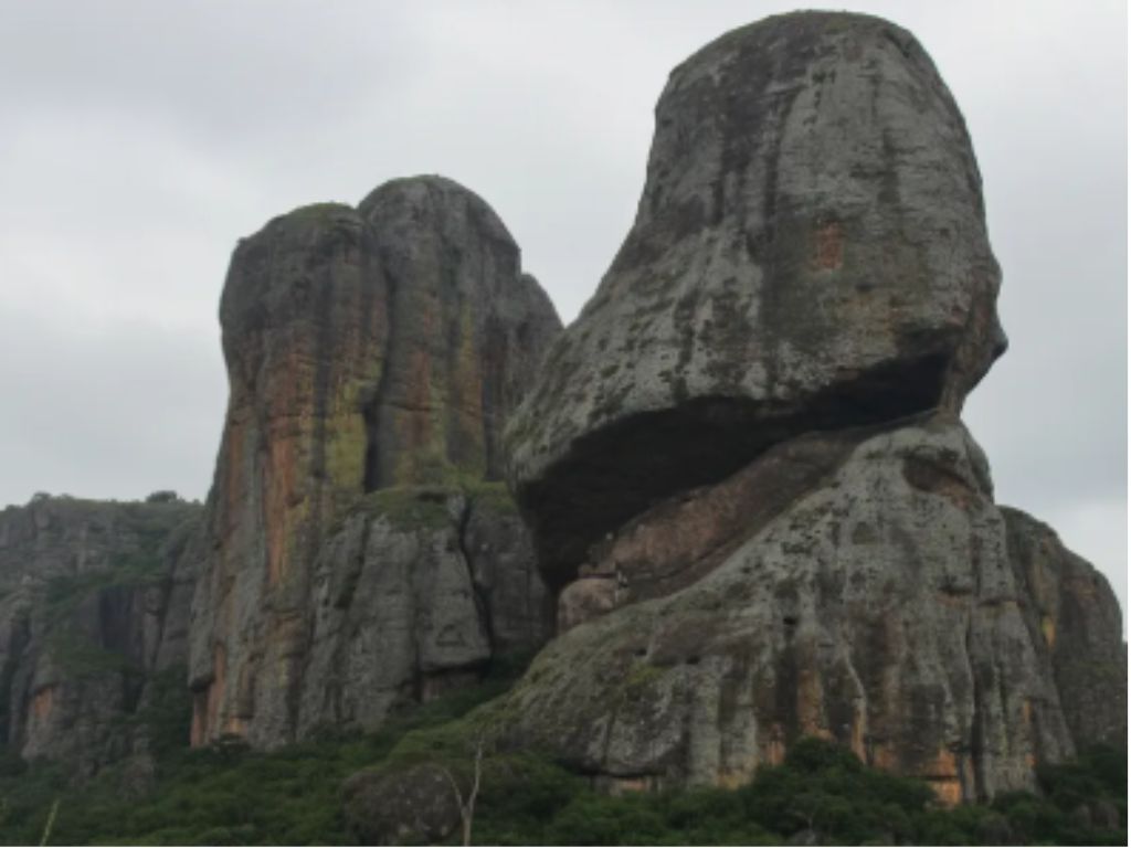 Pedras Negras de Pungo Andongo